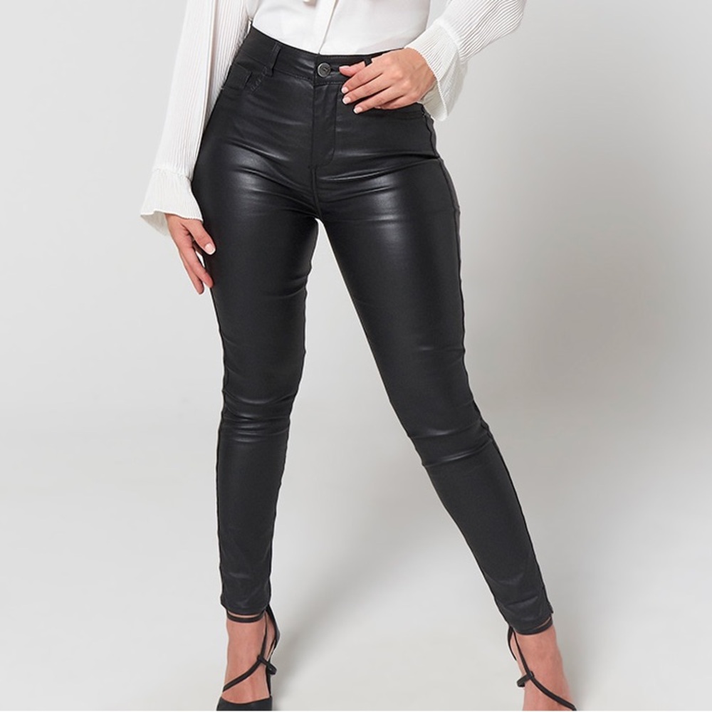 ZARA WOMAN COLLECTION FAUX LEATHER Pant New Without Tag, Size US 31 USA12